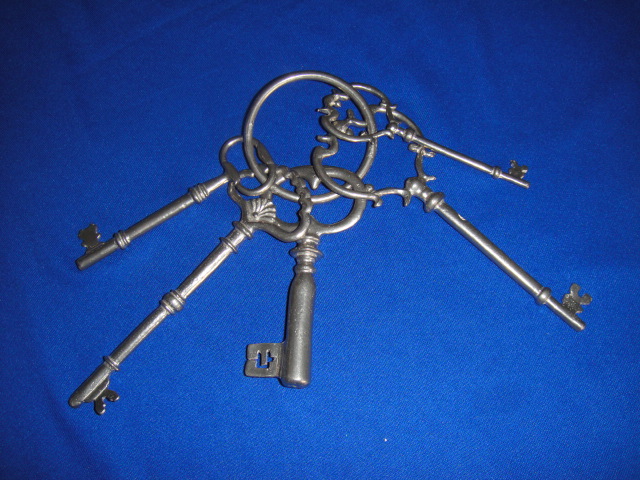 Handcrafted pewter keys 1